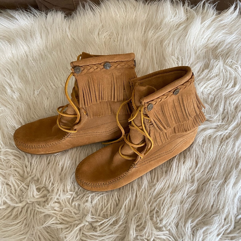 Minnetonka fringe booties